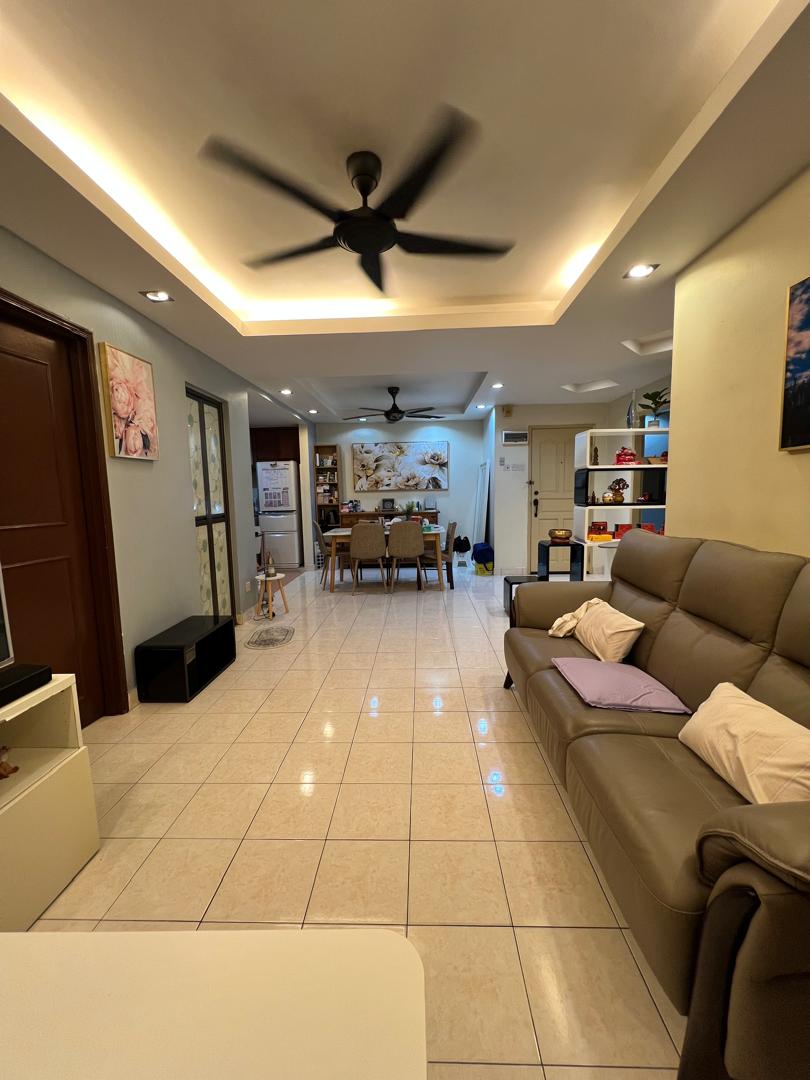 Palm spring@damansara, Condominium