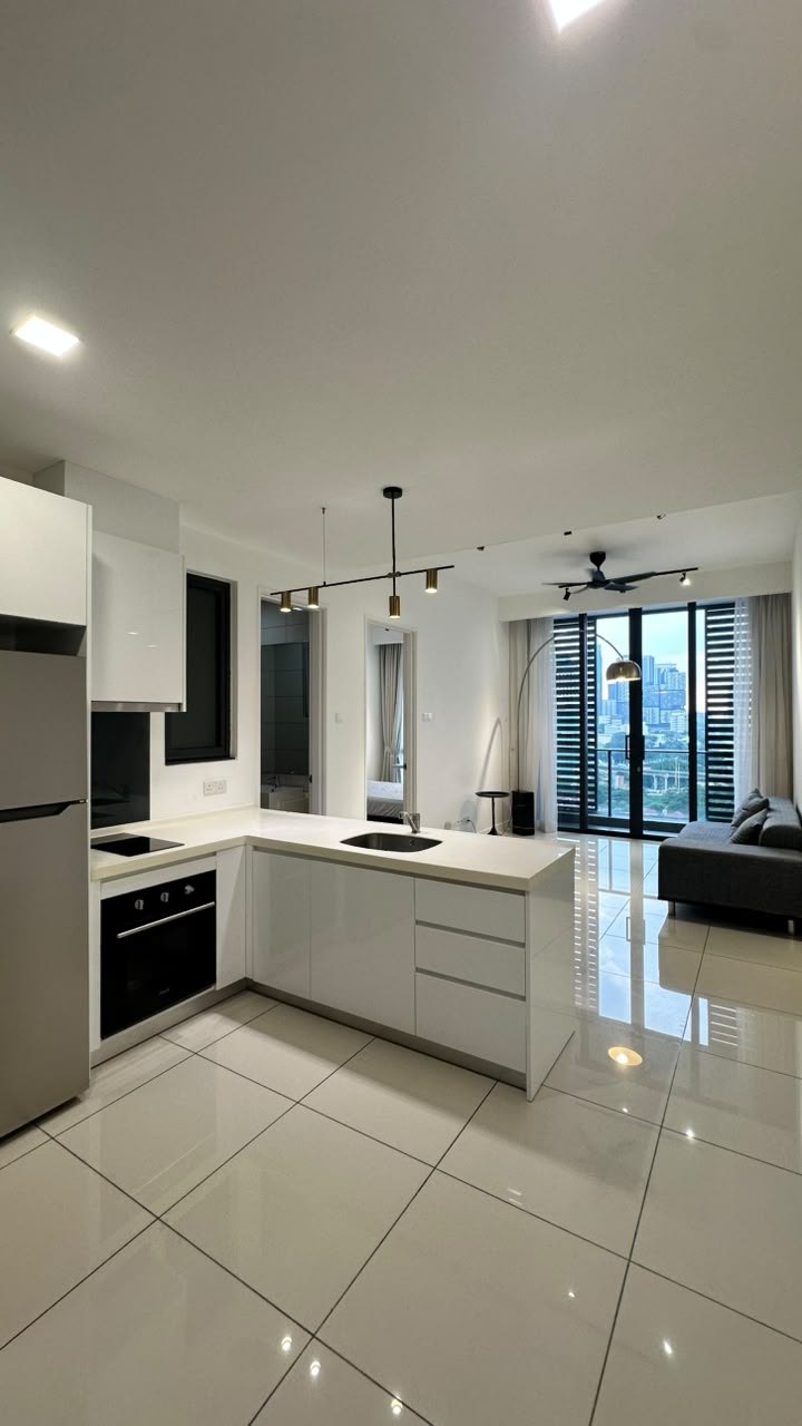 Avara Condominium, Condominium