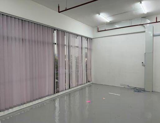 Plaza Kiara, Shop