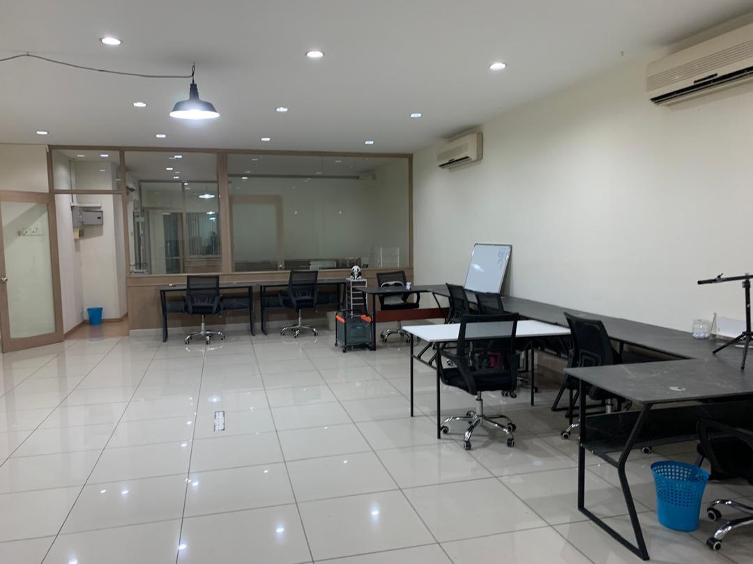 Pelangi Square, Office