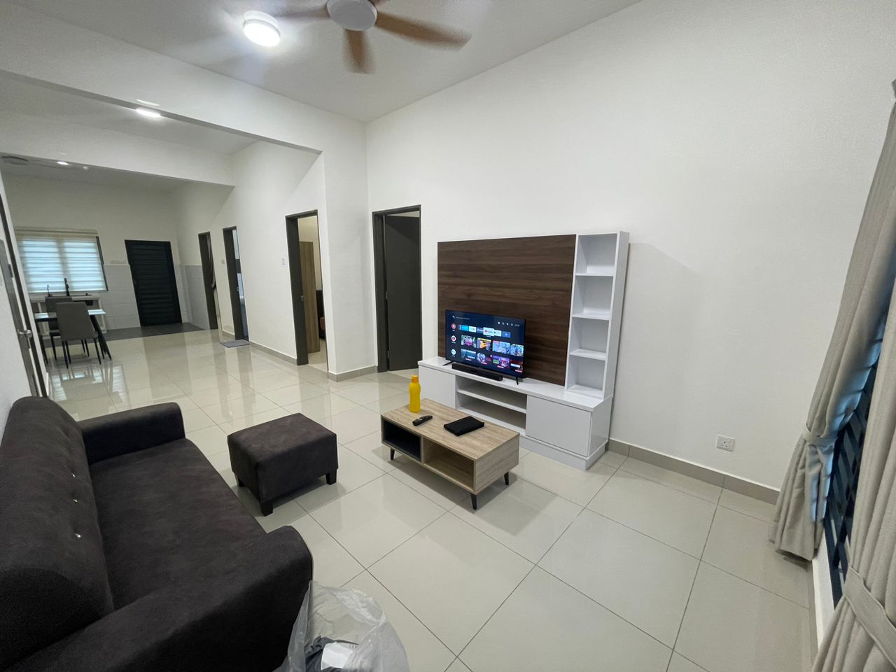 Rafflesia Residence, Town House