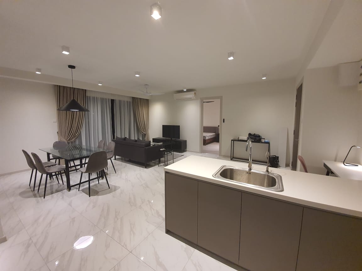 South Brooks, Condominium