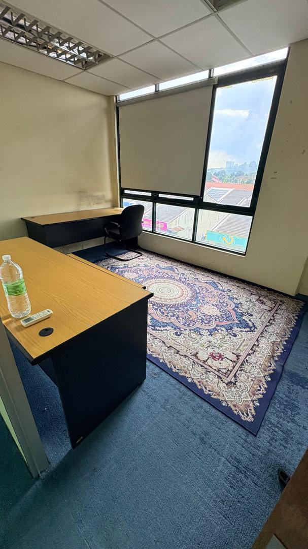 Puchong Prima Business Center, Office