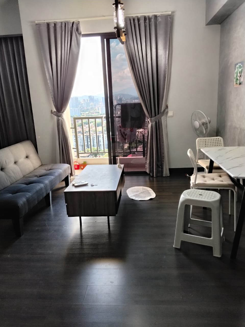 28 Boulevard (28 BLVD), Condominium