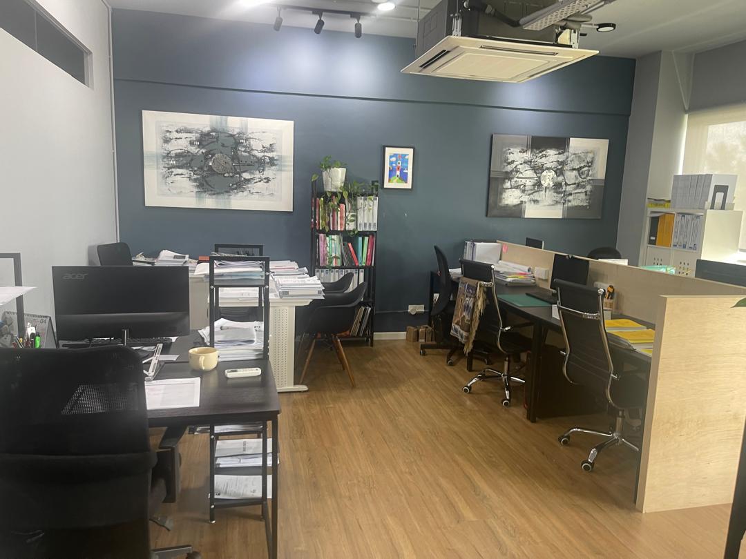 Jalan Ostia Utama, Office