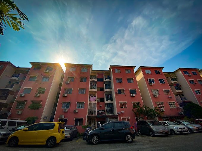 Opal, Apartment