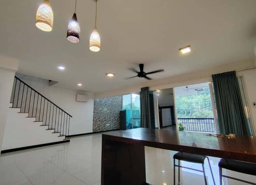 Armanee Terrace 2, Condominium