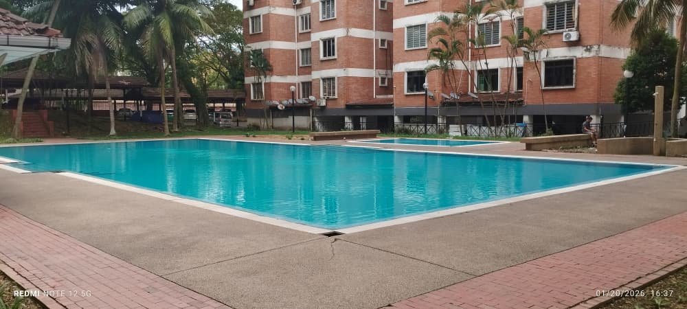 Garden Park, Condominium