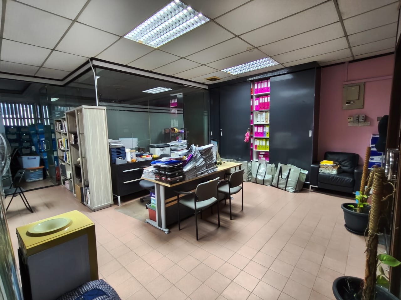 PJIP, Office