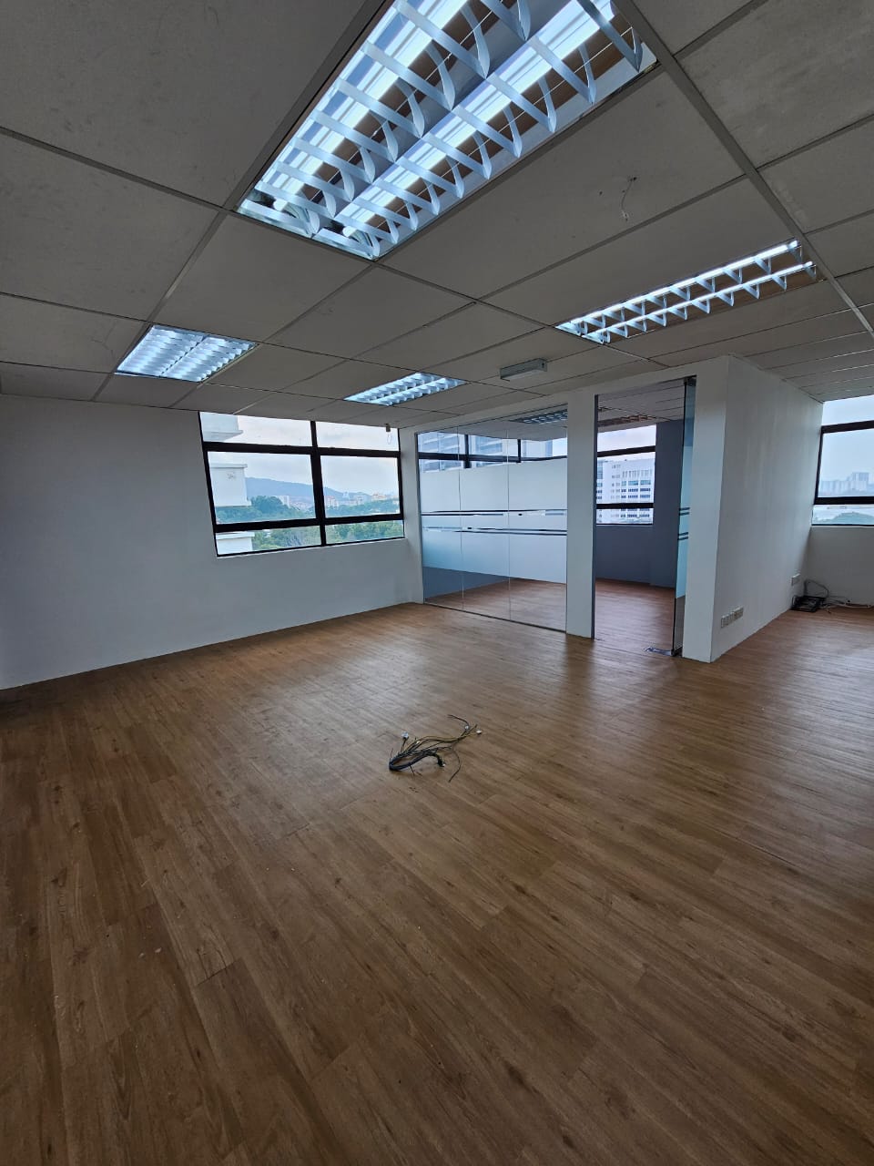 Neo Damansara, Office