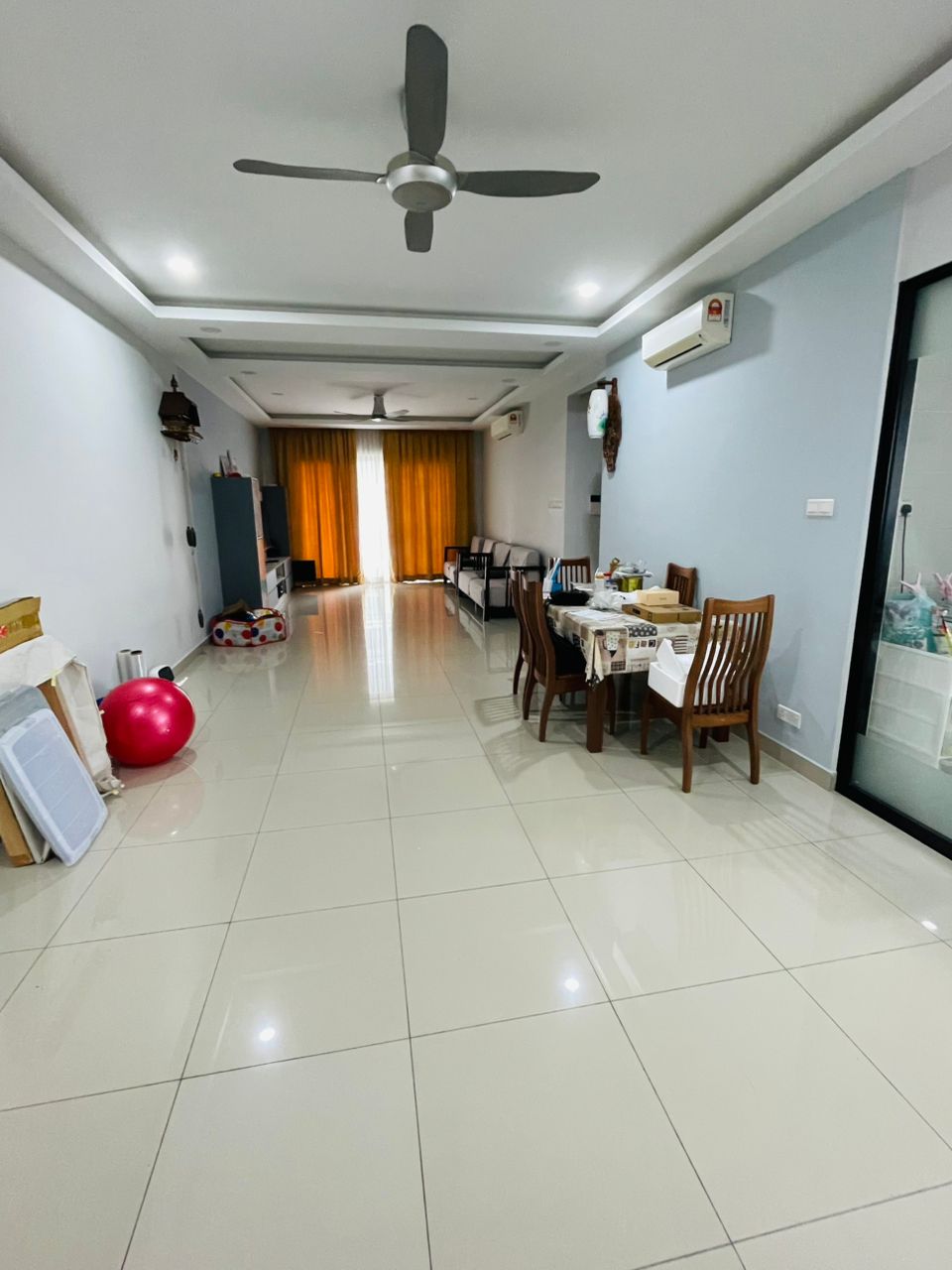 Villa crystal, Condominium