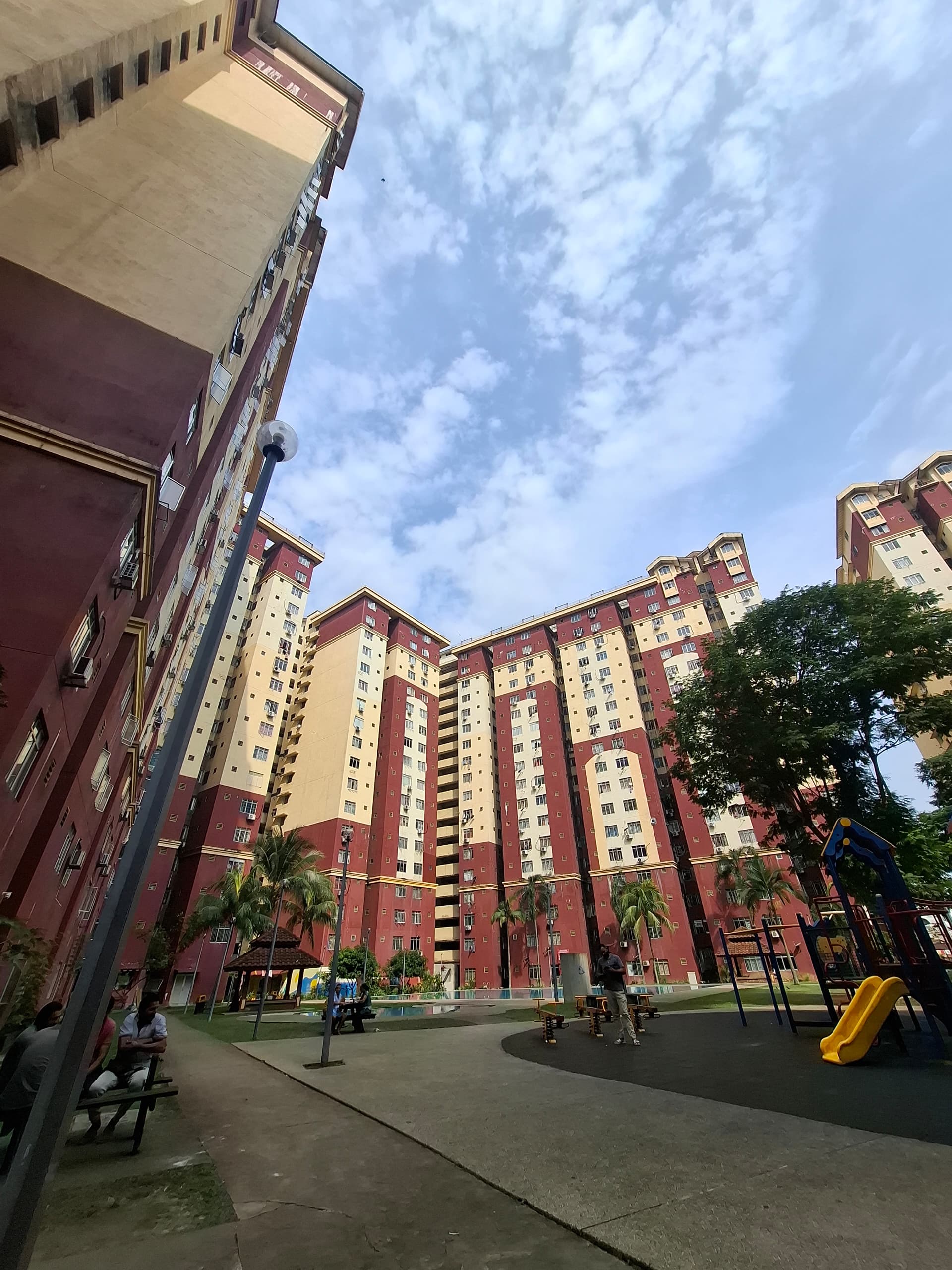 Mentari Court, Apartment