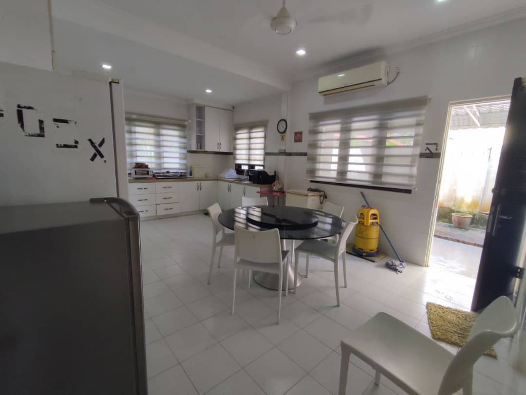 Lorong Tok Sira, Bungalow