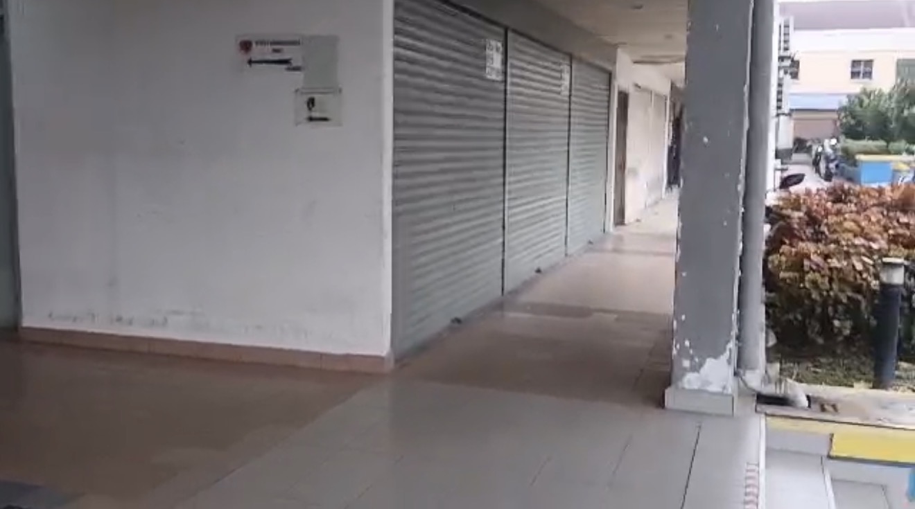 Pandan Indah Commercial, Shop