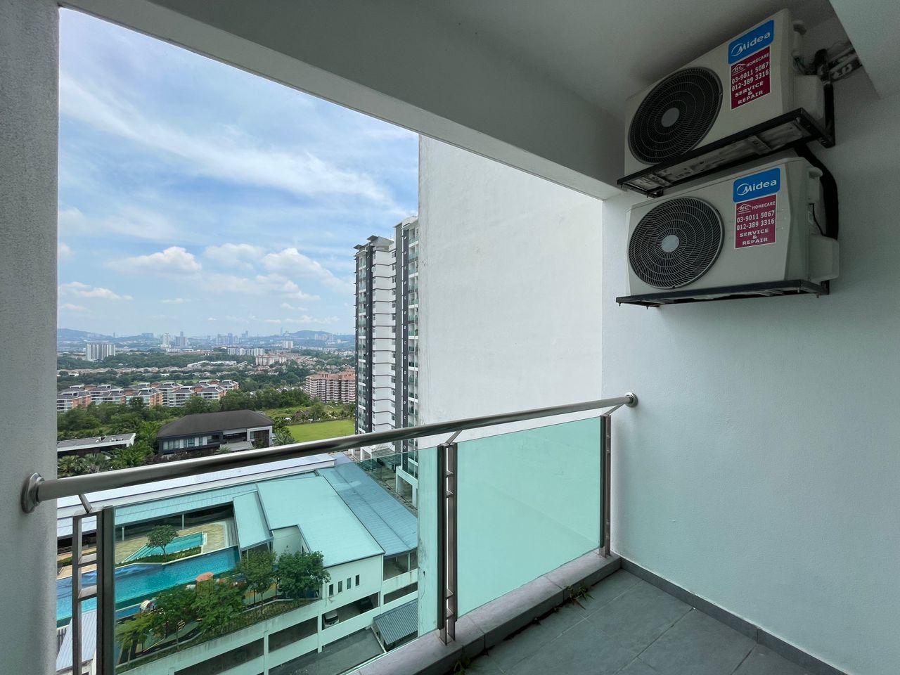 Iris Residence, Condominium
