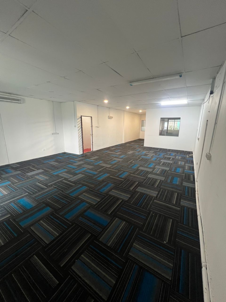 Sungai Buloh Shop, Office