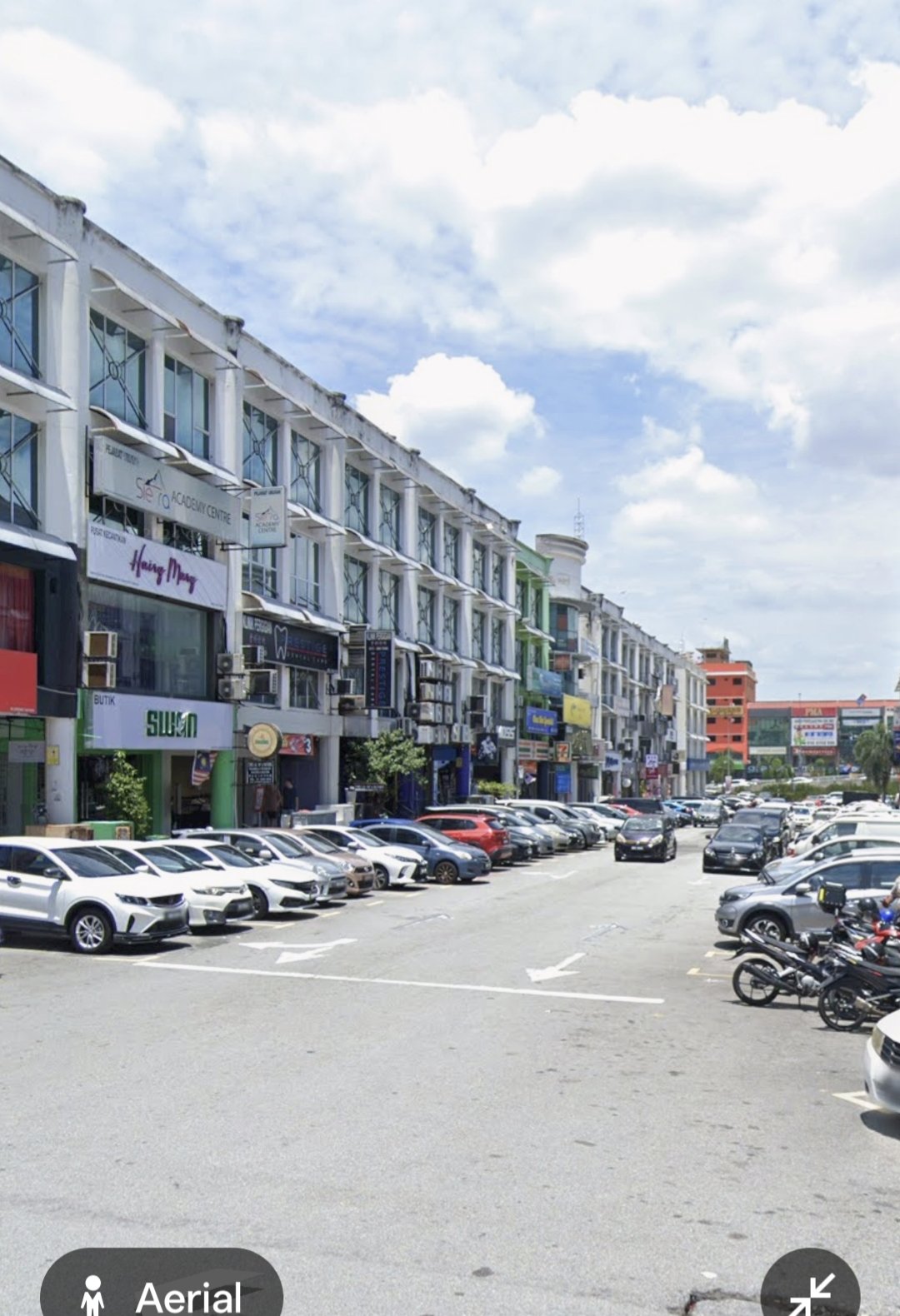 Bandar Puteri Puchong, Shop