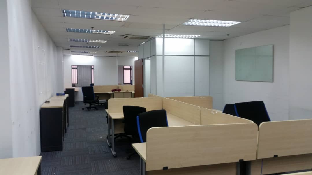 Dataran Cascades, Office