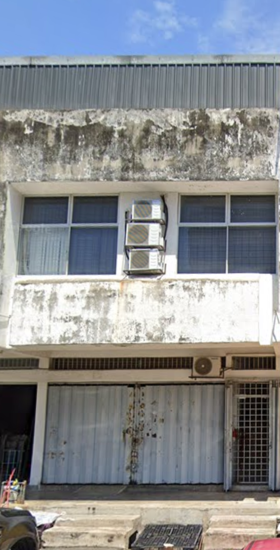 Taman Taynton View, Shop