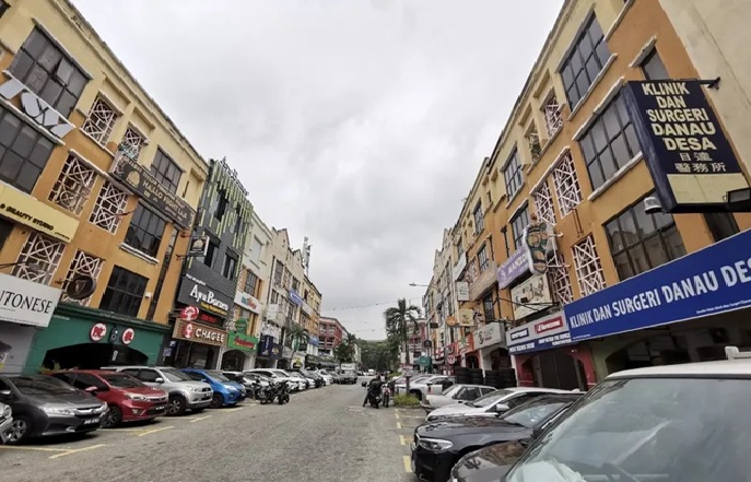 Taman Danau Desa, Shop