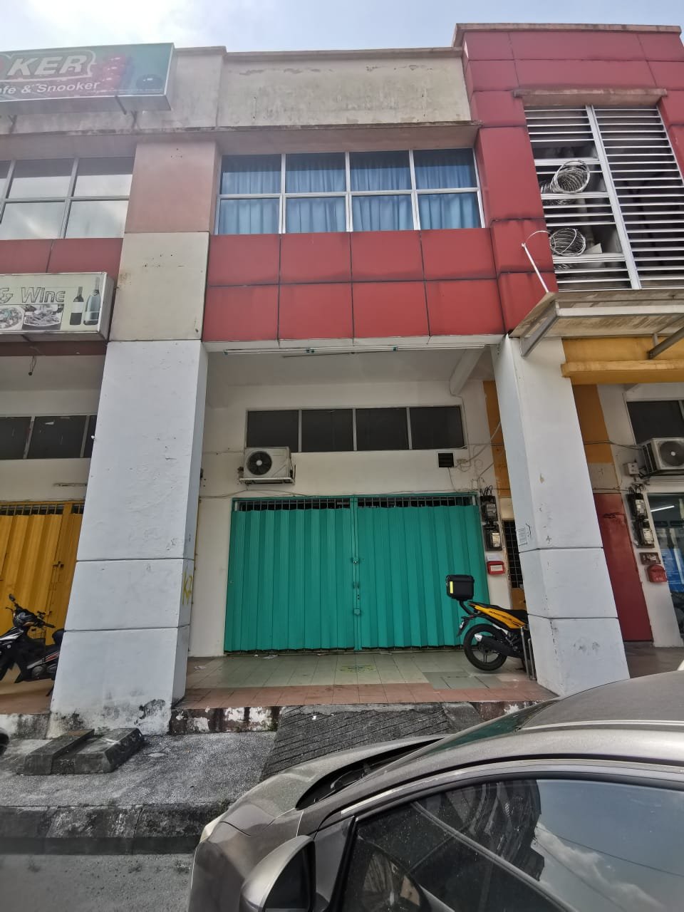 Fadason kepong, Shop