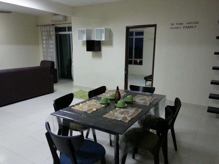 Villa Park, Condominium