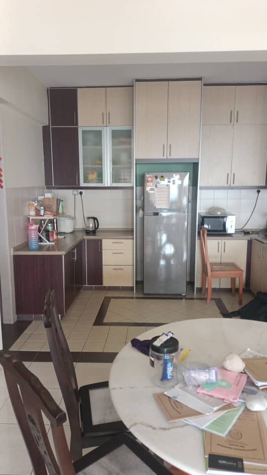 Endah Puri, Condominium