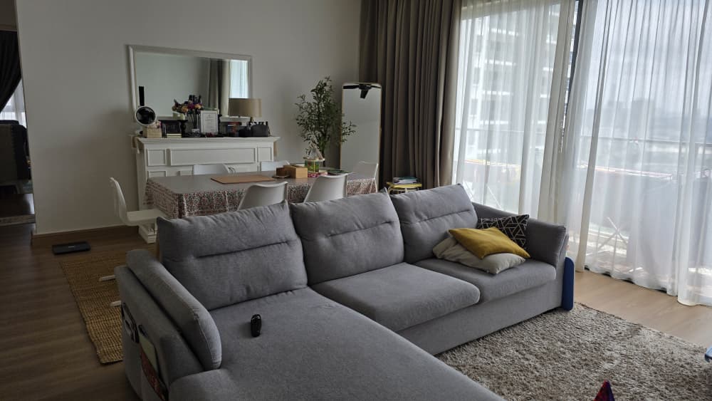 Lakeville Residence, Condominium