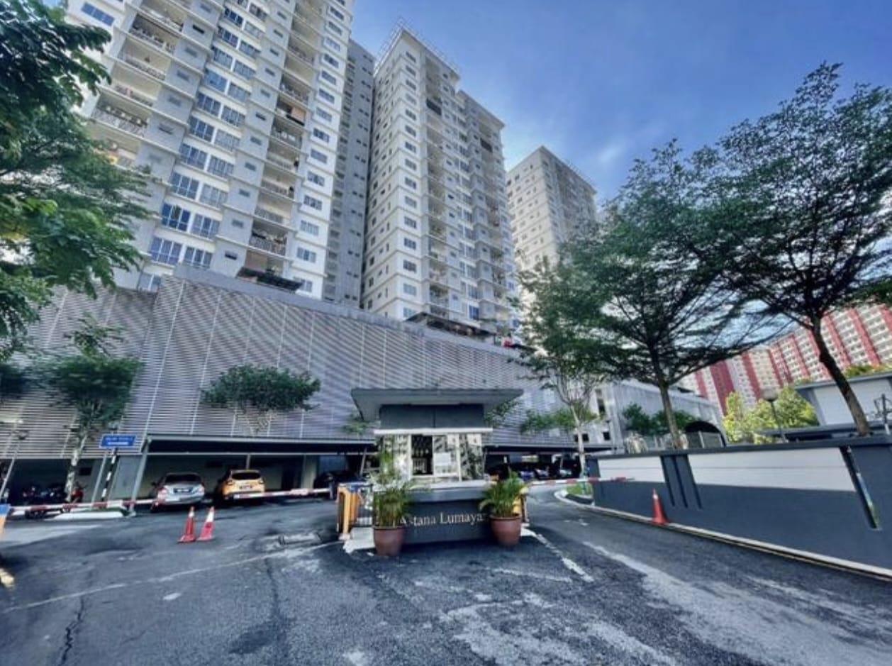 Astana Lumayan, Condominium