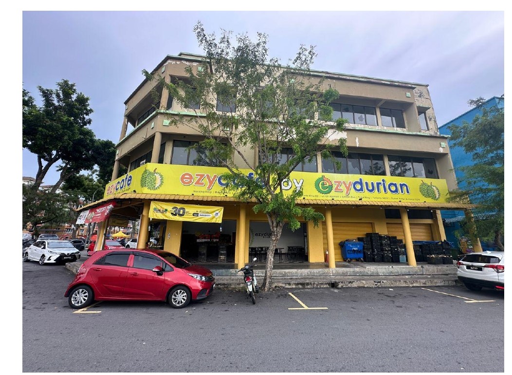 Shah Alam Commercial, Shop