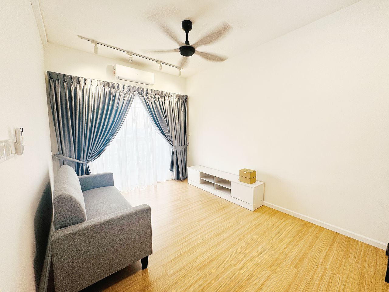 Tuan 2egacy, Condominium