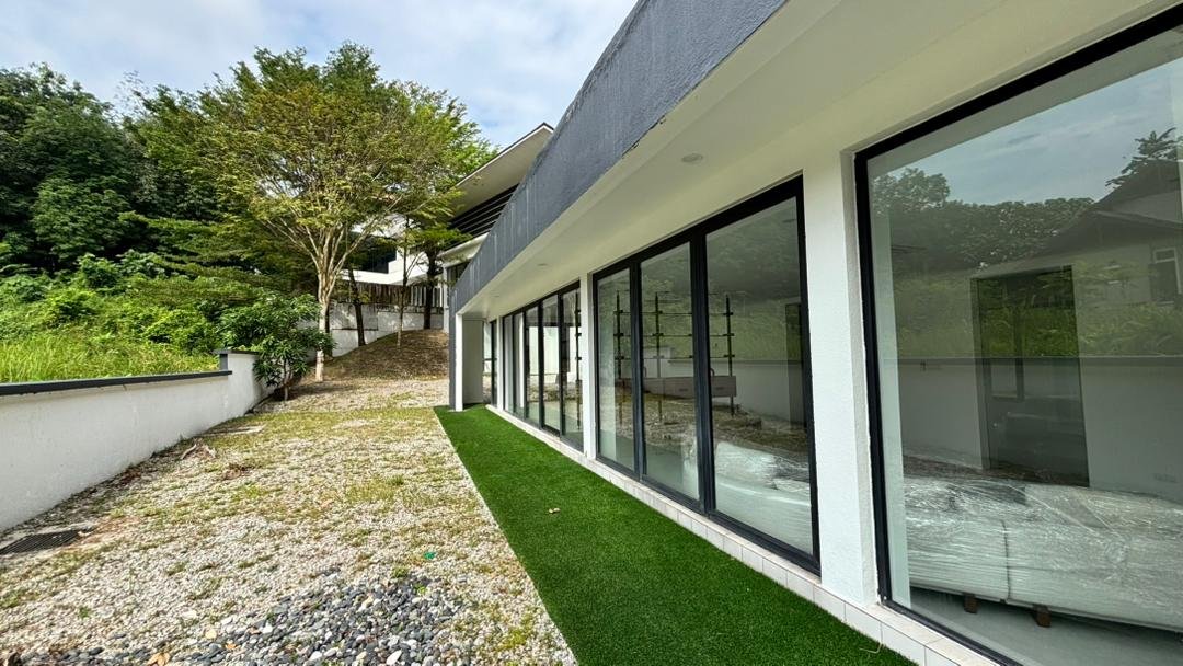 Bangolow Land, Bungalow