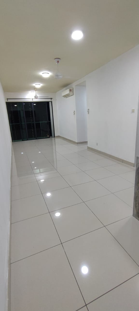 KL Trader Square, Condominium