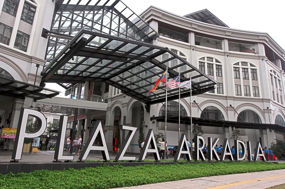 Plaza Arcadia, Office