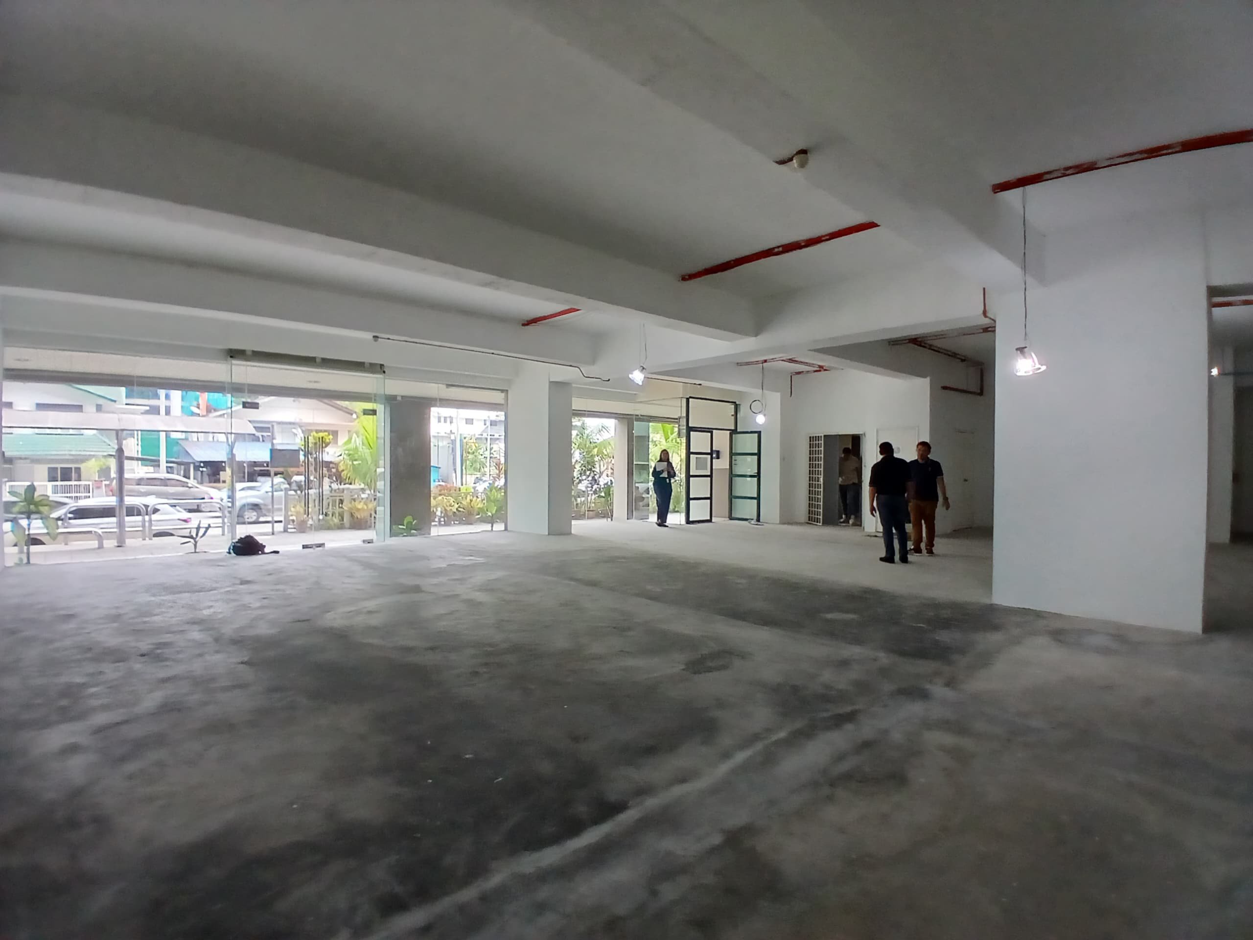 Wisma RKT, Shop