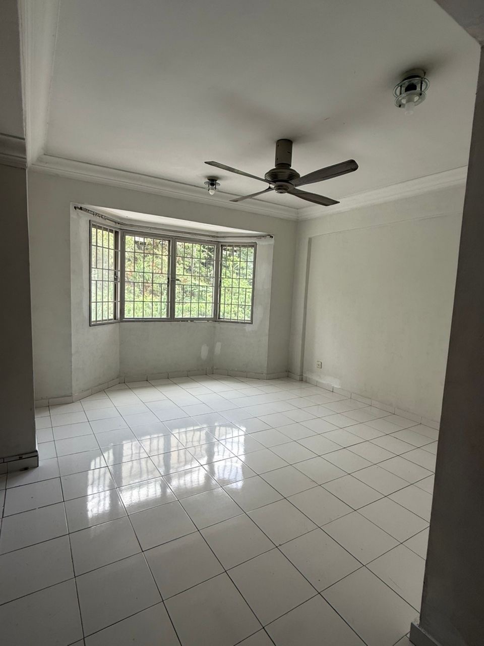 Aman satu, Apartment