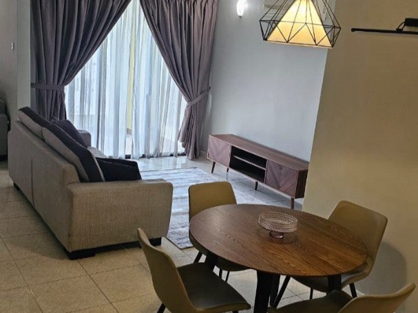 Casa Tropicana, Condominium