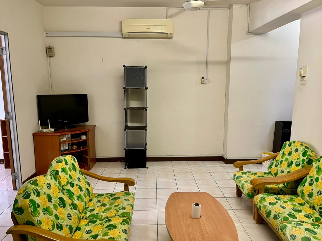 Vista Komanwel B, Condominium