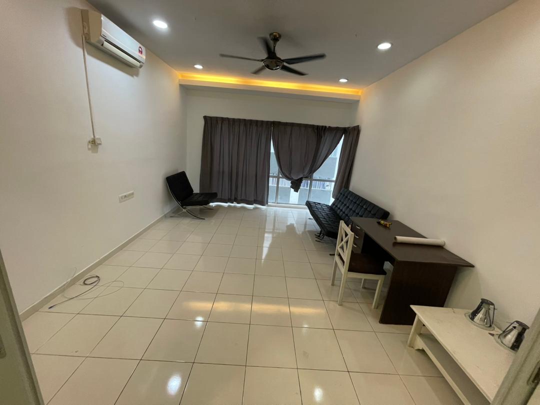 I residence, Condominium