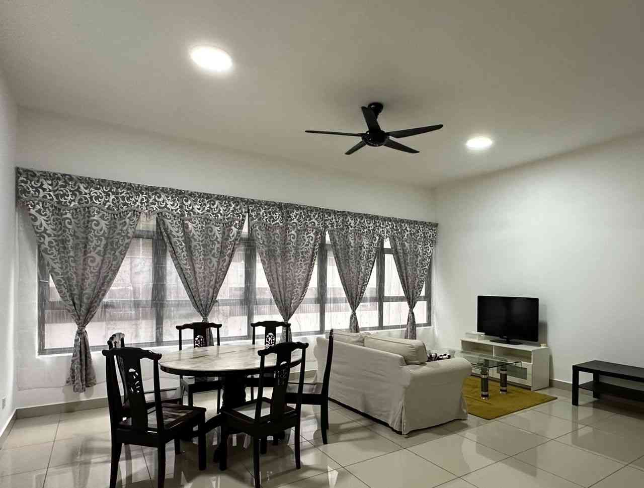 Lakeville Residence, Condominium