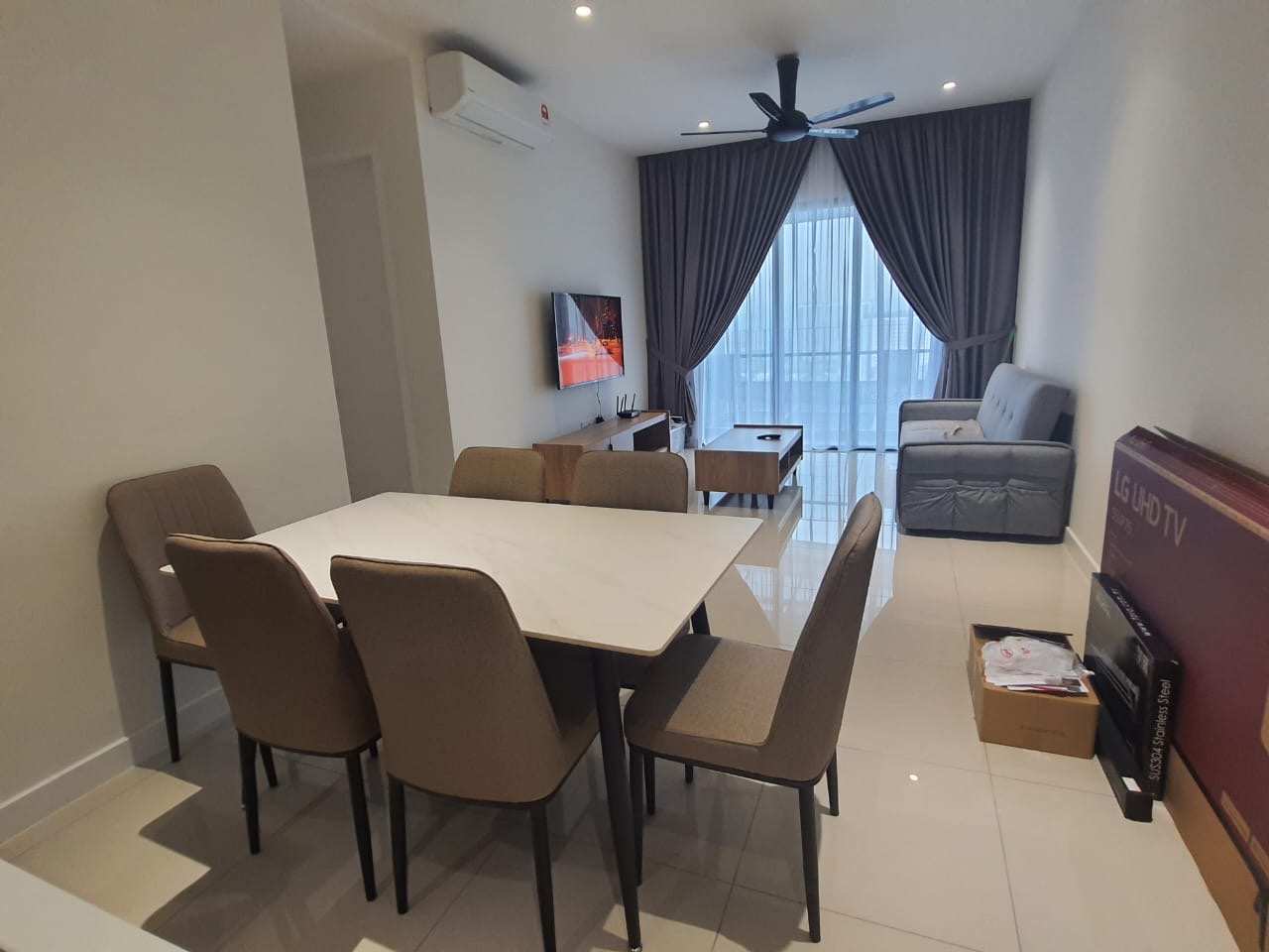UNIO Residence, Condominium