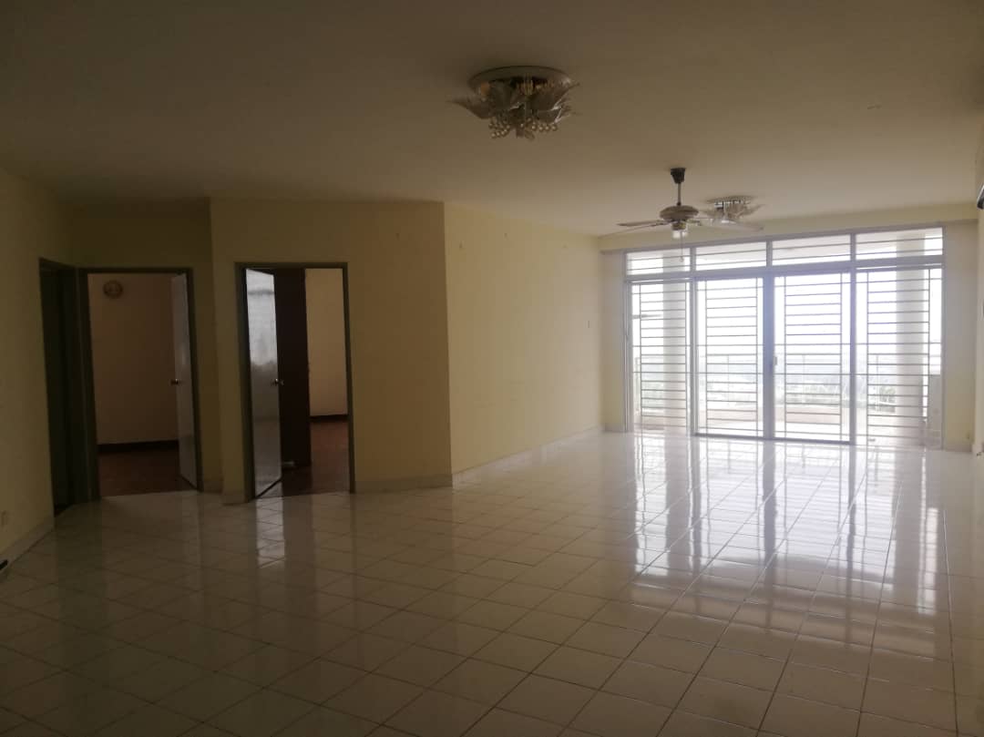 Venice Hill, Condominium