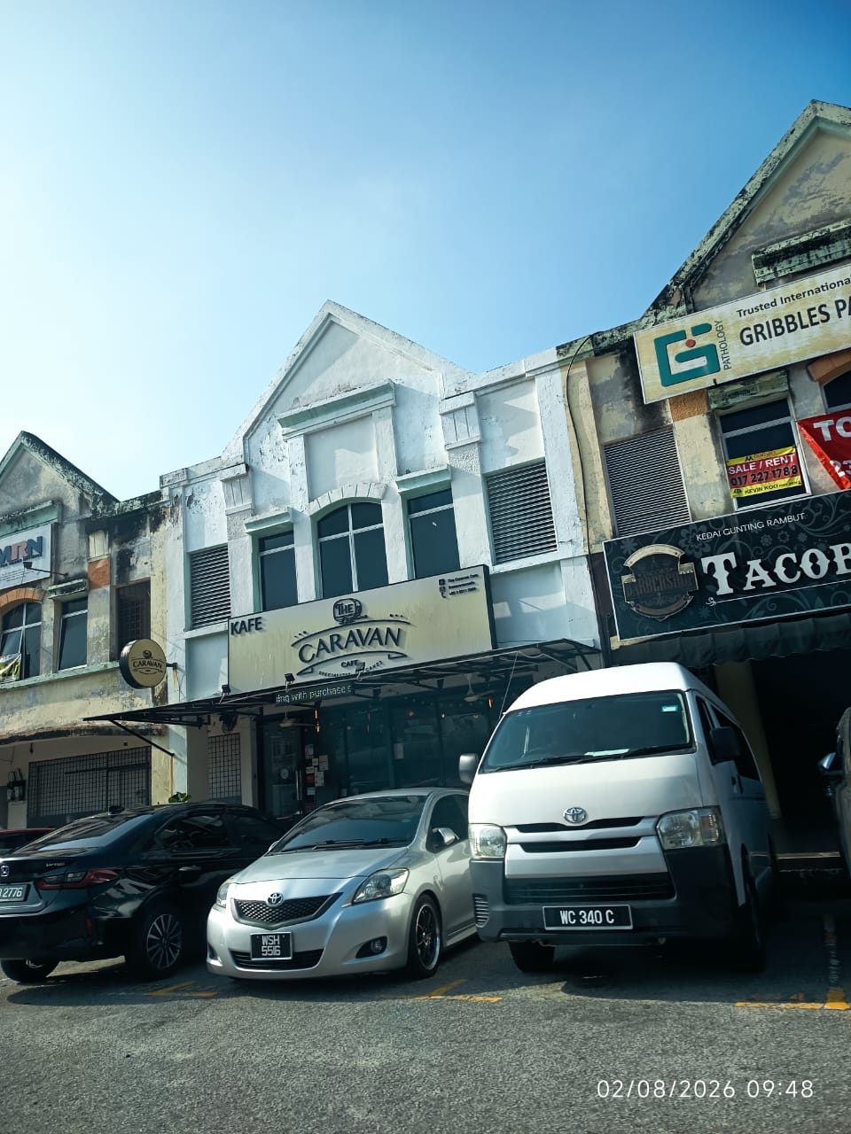 Jalan Pusat Bandar, Shop