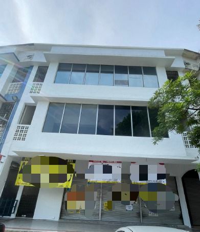 Bandar Seri Putra, Shop