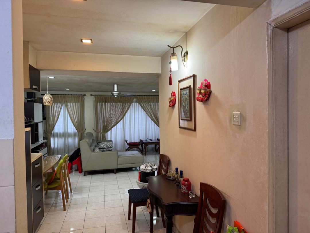 Palm spring@damansara, Condominium