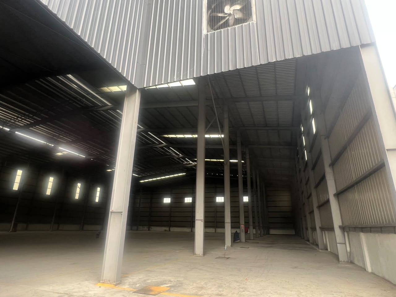 Taman Industri Alam Jaya, Bungalow Factory