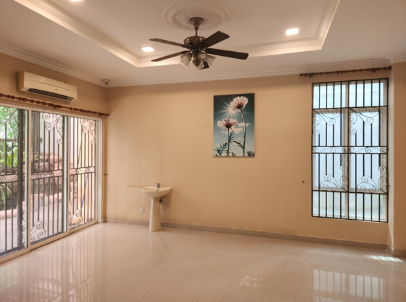 Taman Yarl, Bungalow