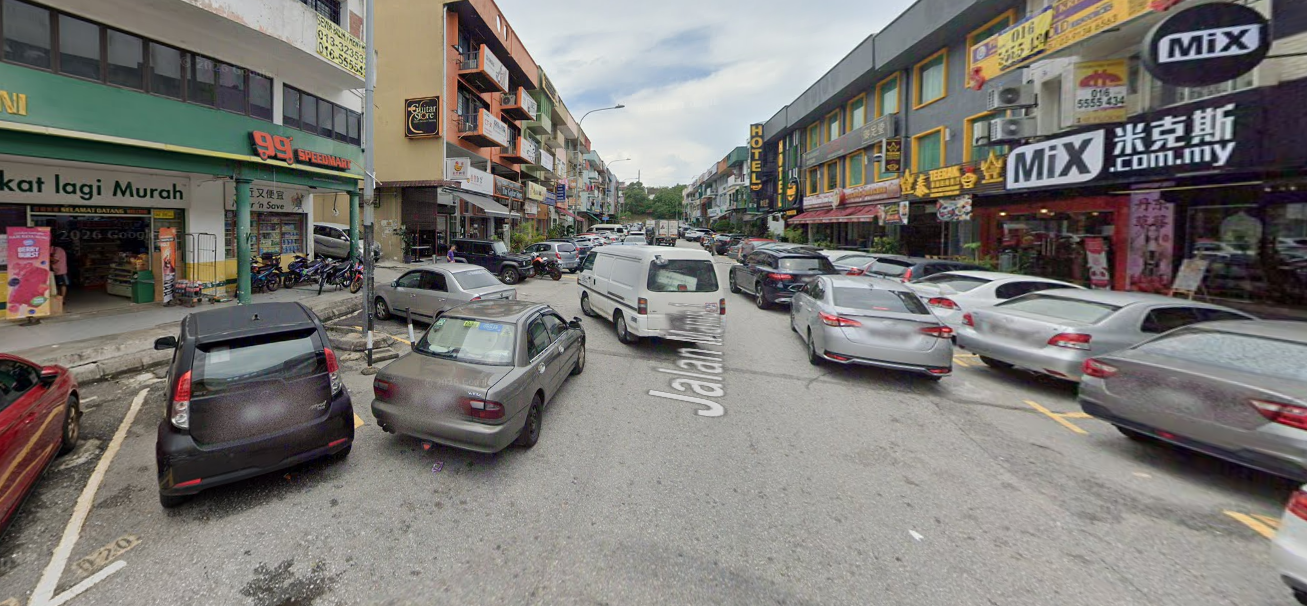 Taman Segar, Shop