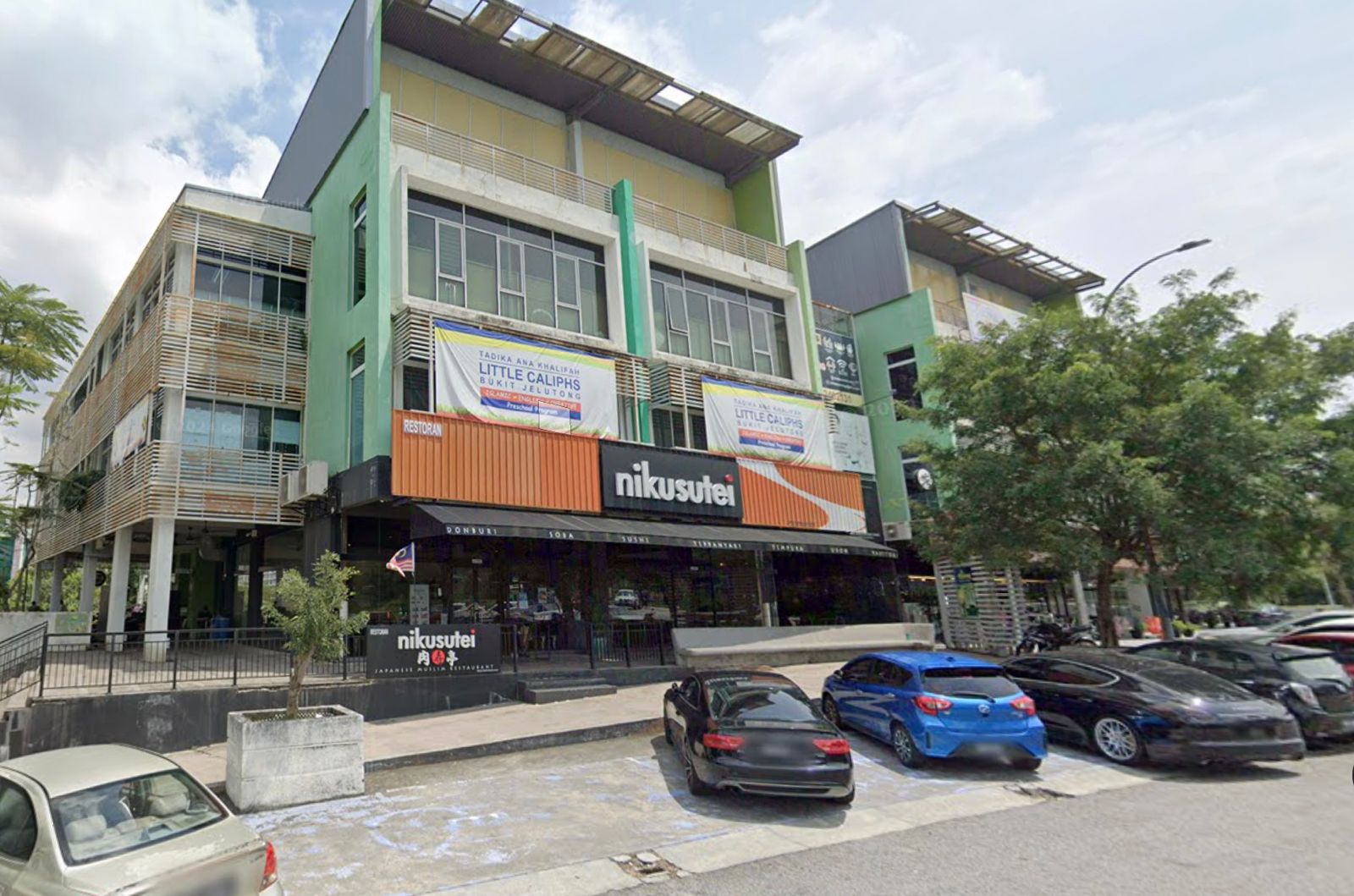 D’vida business centre, Shop