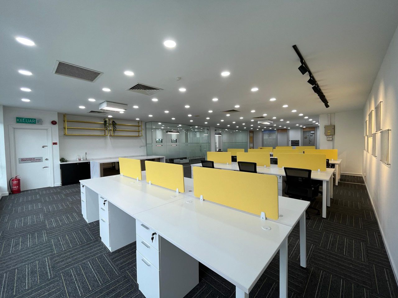 Wisma Bangsar 8, Office